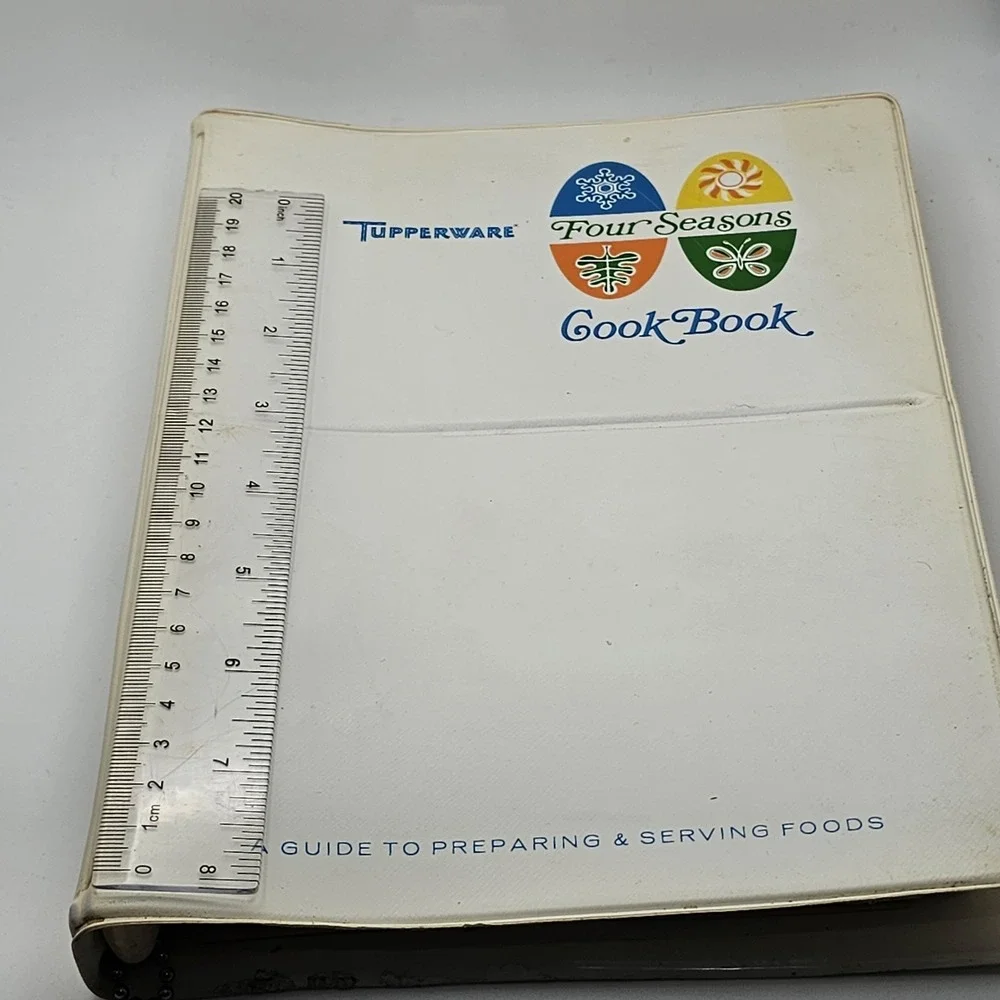 VTG 1969 Tupperware Four Seasons Cookbook Binder Recipe Prepare & Serve Guide